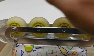 儿童轮滑鞋教学滑行,儿童滑轮滑鞋去哪儿滑