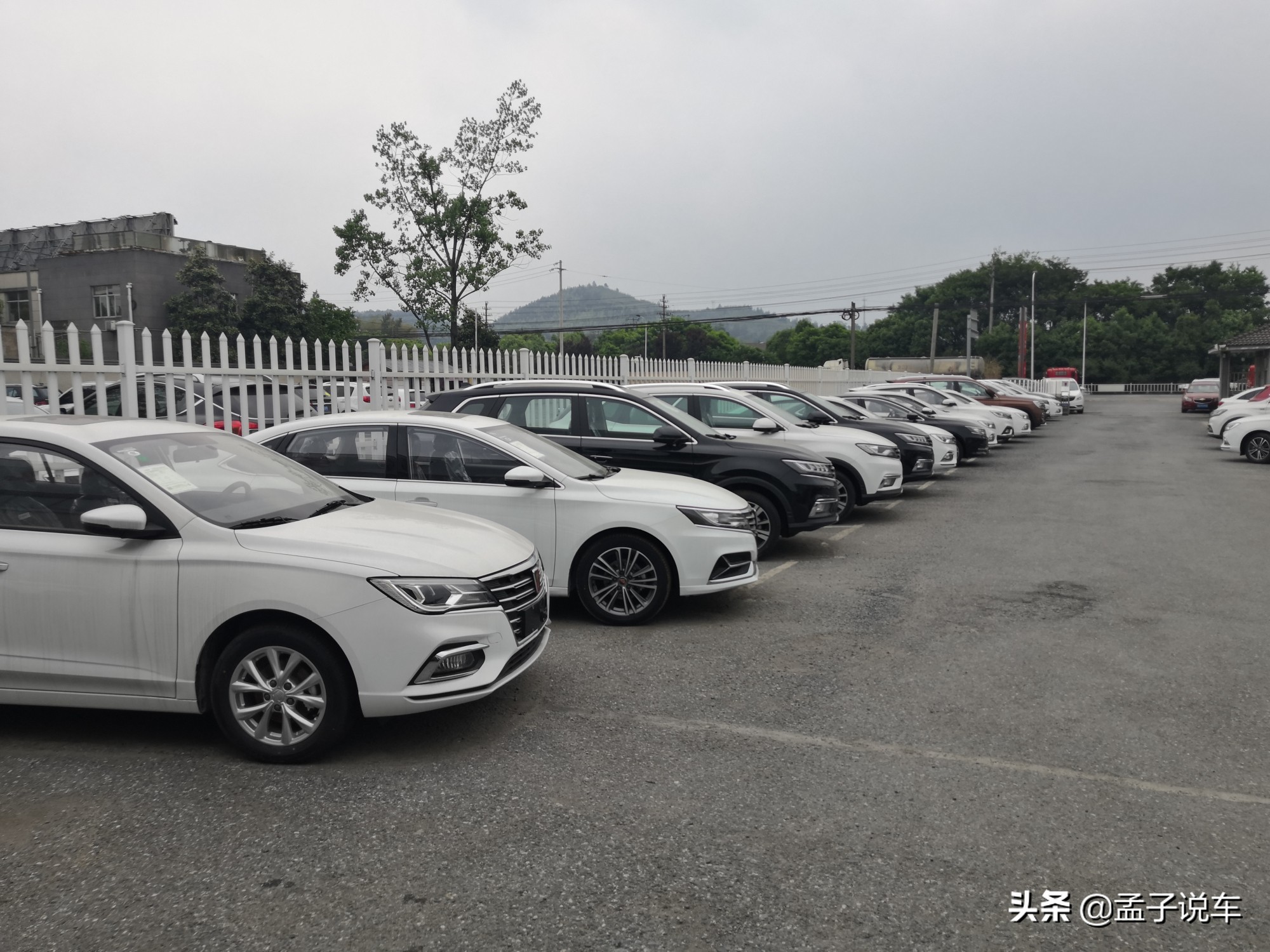 买车应该去4S店还是去汽贸店？内行人一席话，终于明白了