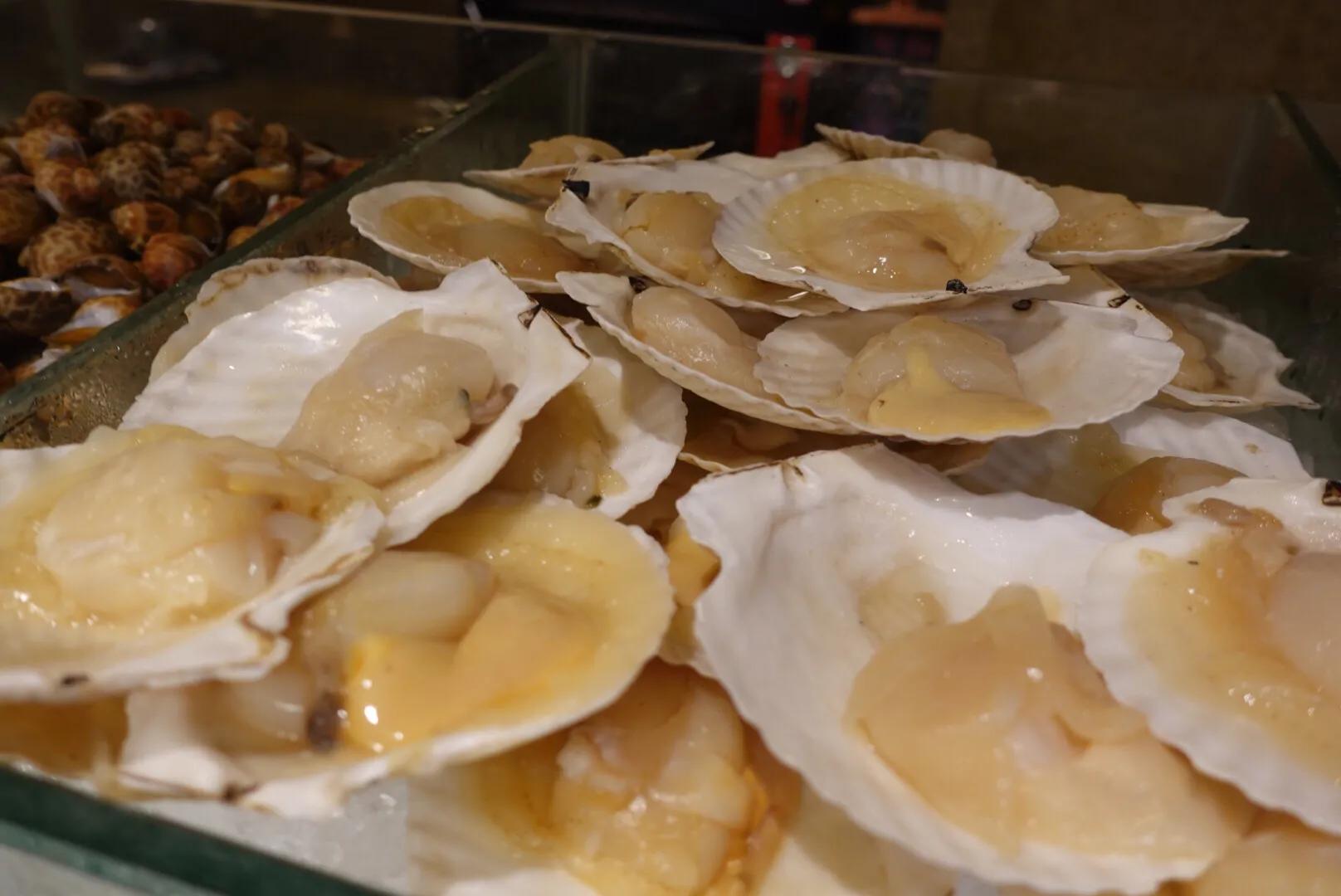 南京这家11年的酒店自助餐，现蒸海味畅吃！鲜掉眉毛～