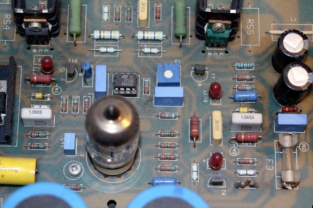 合并功放右声道不响,cav功放左右声道不响