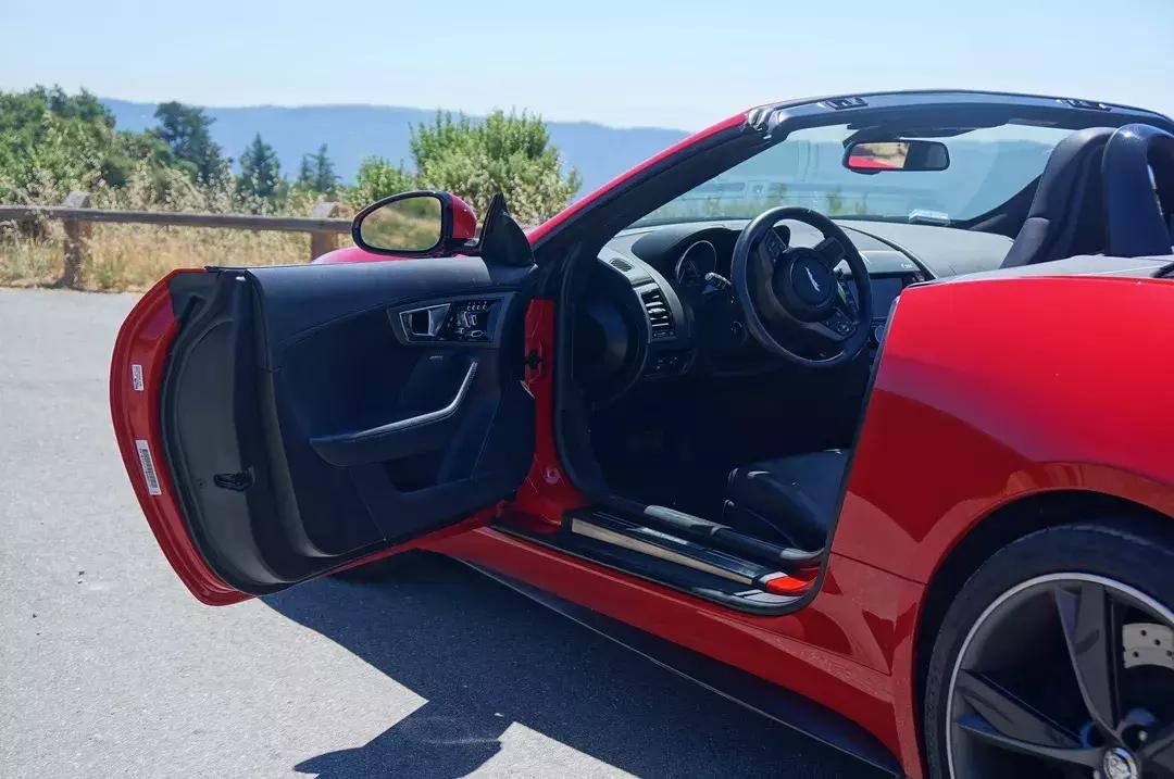 试驾捷豹ftype2021,捷豹f-type3.0t试驾