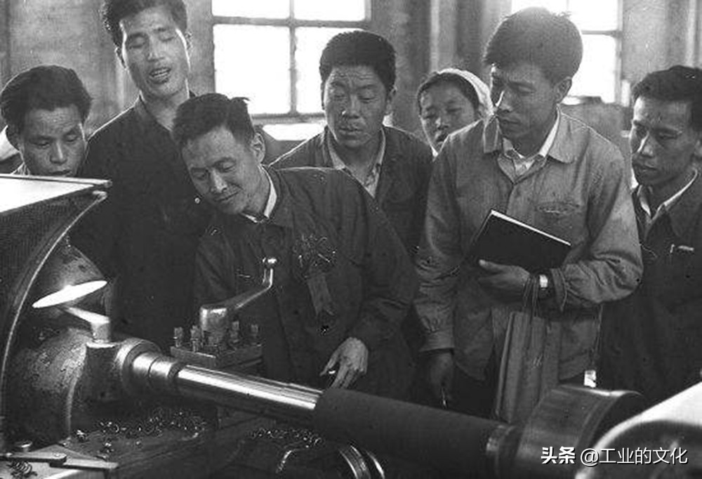 工业史话|还记得80年代上海电机厂的“扁担电机”精神吗?