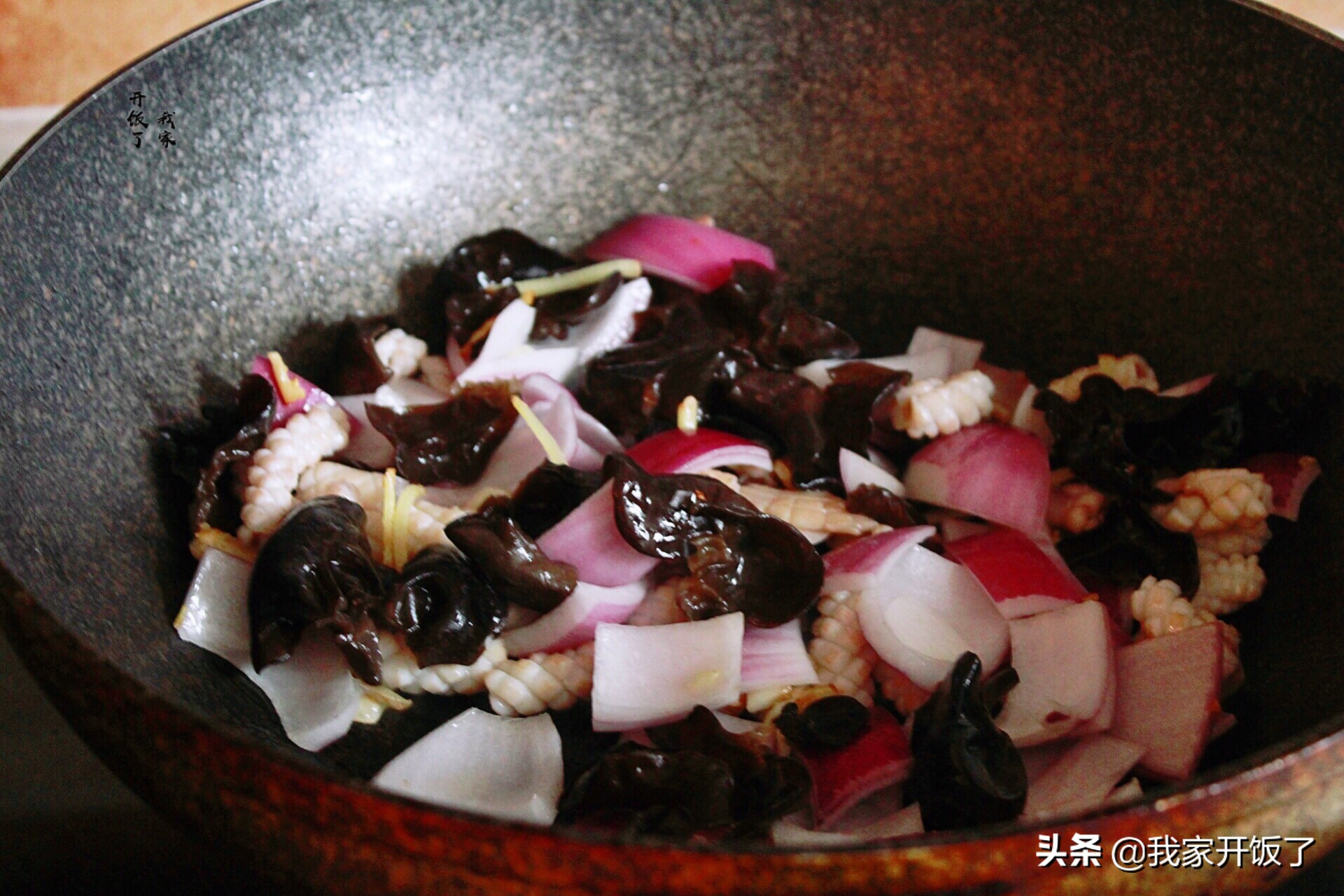 鱿鱼怎么炒不老又好吃,鱿鱼怎么炒不腥又好吃呢