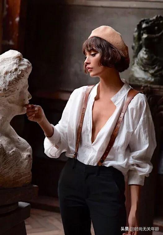 这个秋天跟衬衫很配,法国女人初秋衬衫穿搭