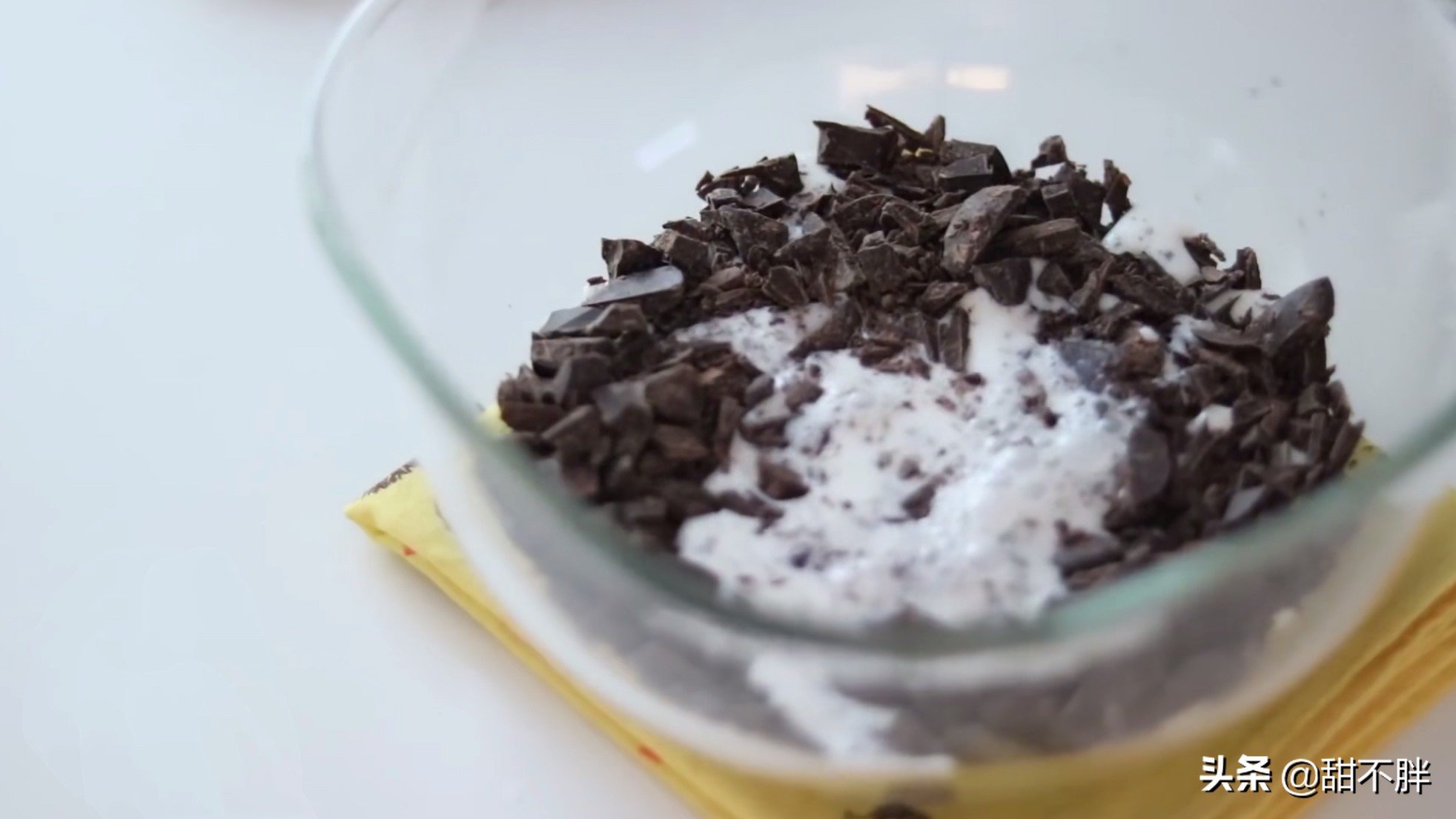 巧克力舒芙蕾甜品做法,巧克力舒芙蕾蛋糕做法视频