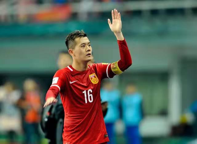 我自横刀向天笑去留肝胆两昆仑图,历史所有球员最佳阵容