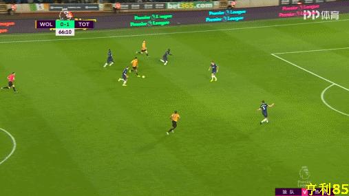 英超最强过人王，19岁曾被巴萨放弃，如今正在兑现自己的天赋