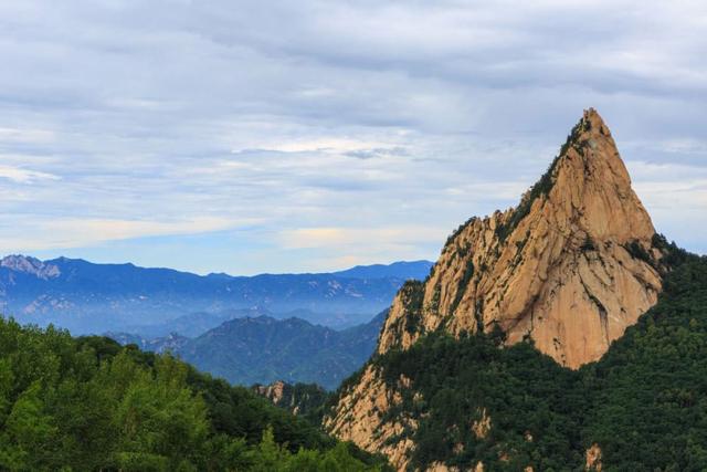 河北有哪些奇特山,河北被忽略的一座山