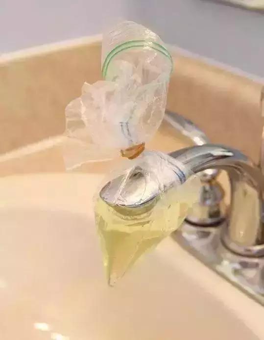 卫生间臭烘烘怎么清理,卫生间整天臭烘烘教你几招根治它