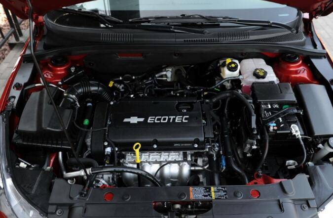 二手13年科鲁兹1.6自动挡值多少钱,颜值和动力的二手车1万块