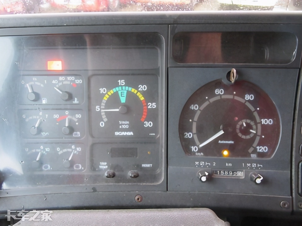 斯堪尼亚最牛逼的牵引车,最新斯堪尼亚卡车图片