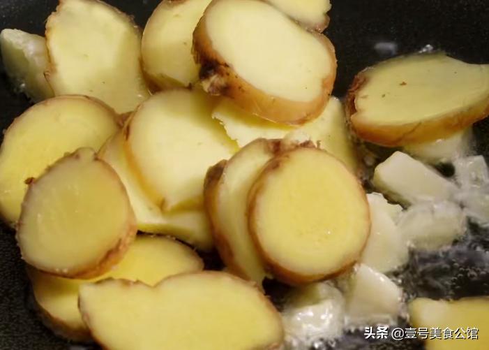 自制橄榄菜与猪肉翻炒清香美味,橄榄菜下饭菜怎么搭配