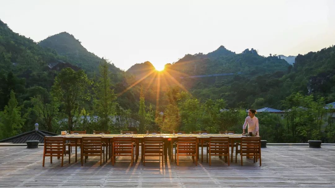 黄果树柏联温泉酒店是几星级酒店,黄果树柏联酒店在景区内怎么进去