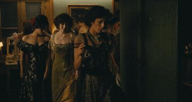 《*院妓**里的回忆》一部奢靡、绝美、压抑的电影