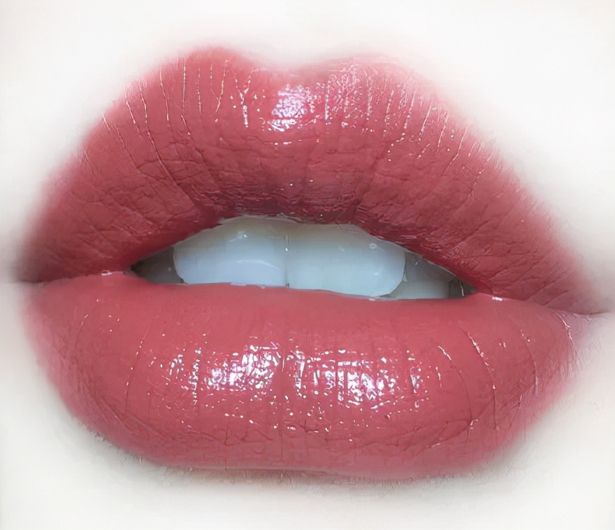 素颜也能涂的口红颜色,素颜可以hold得住的口红