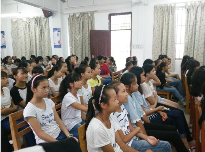 家有女儿，请教她这18条生理常识