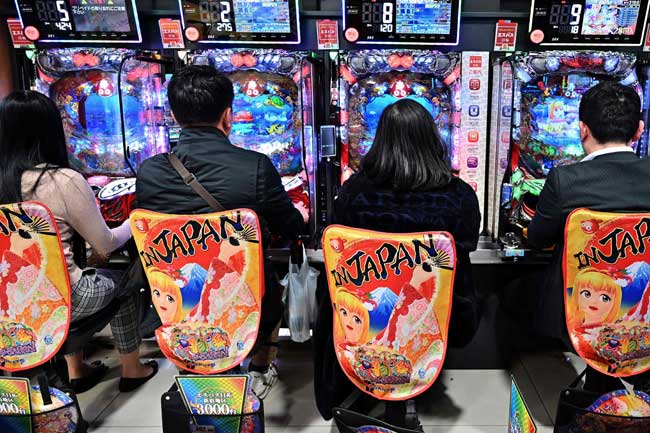 日本弹子机店现状,日本弹子球机器