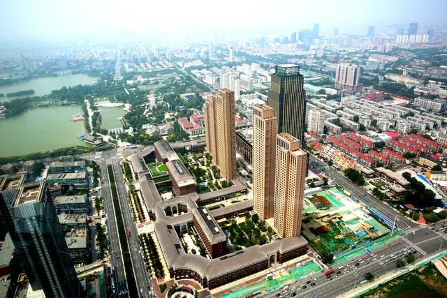 天塔vs津塔,津塔与天塔哪个好玩