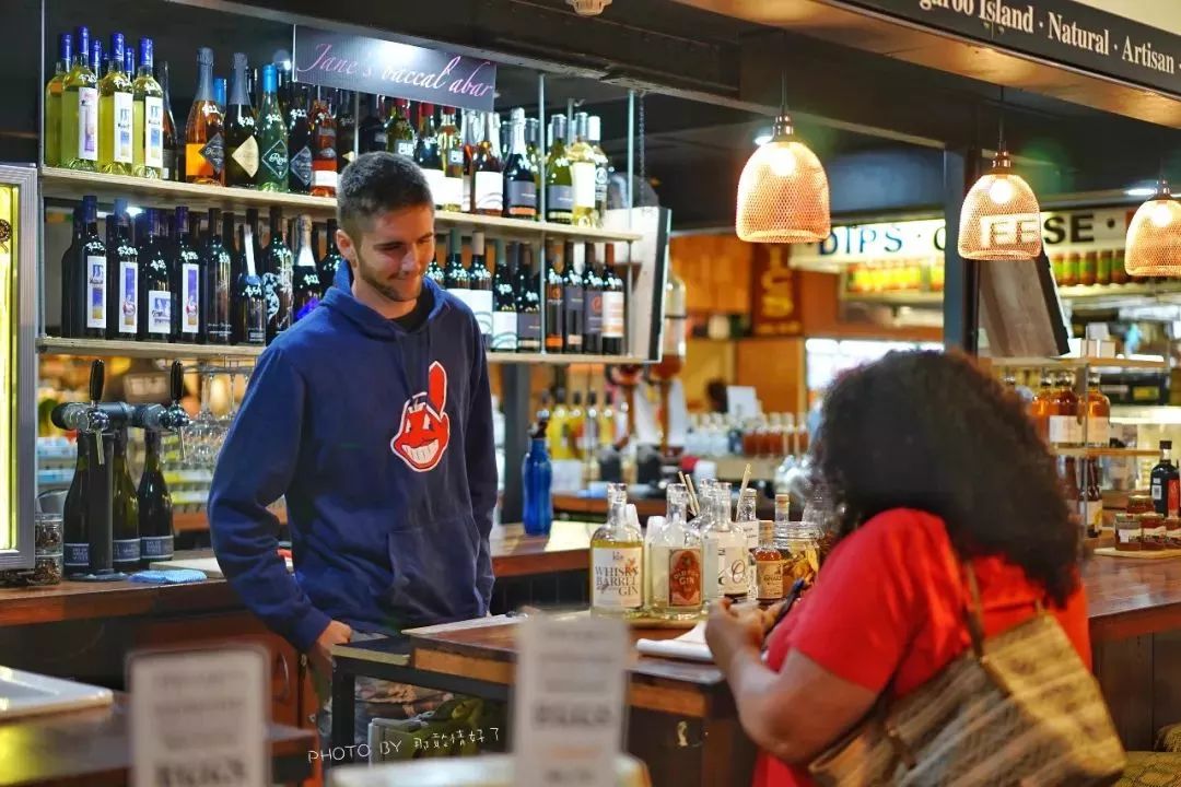 这个南半球最大的生鲜市场，成为了吸引世界游人的另类景点