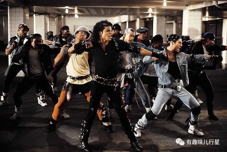 音乐会现场致敬michaeljackson,michaeljackson最经典演唱会