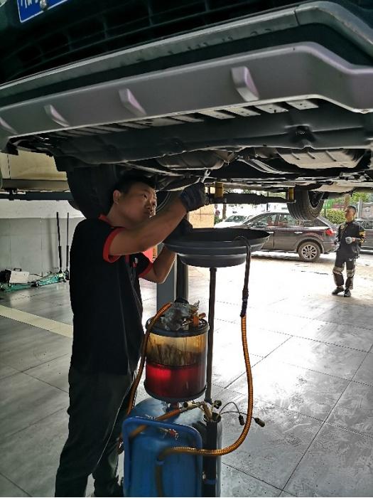 途虎养车推荐的出光机油靠谱吗,为什么途虎的出光机油那么便宜