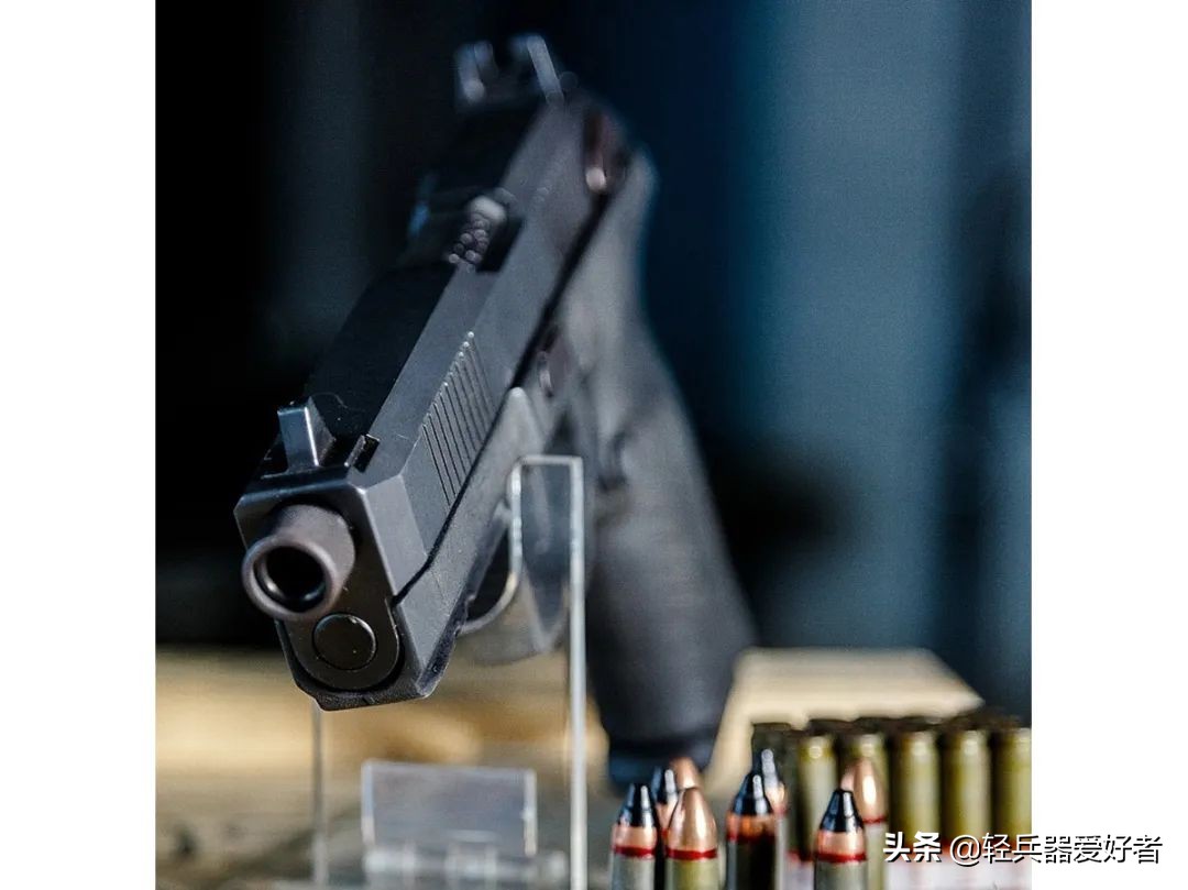 俄罗斯巨蟒手枪,俄罗斯蟒蛇手枪与斑蝰蛇手枪