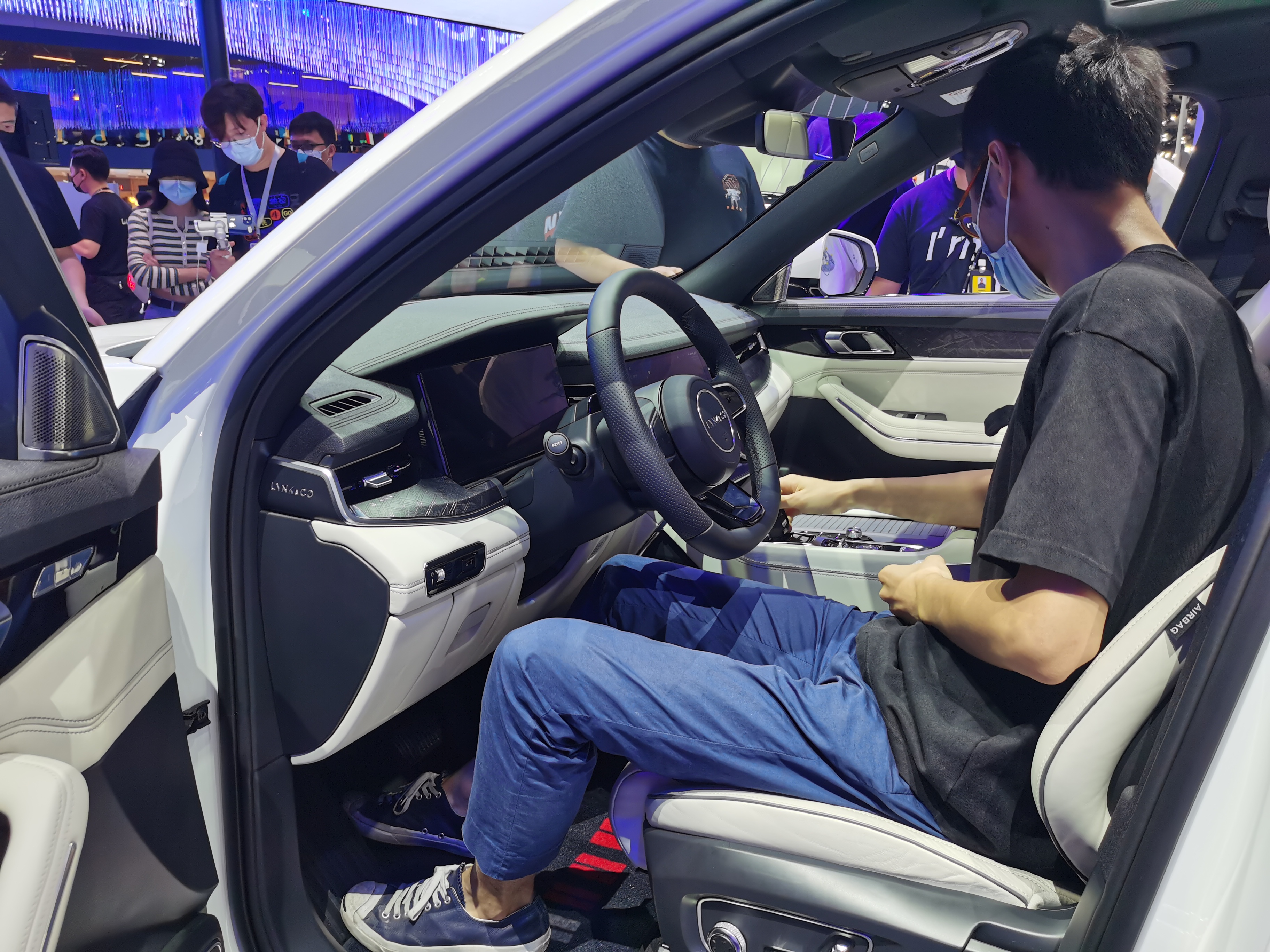 领克09phev和xc90phev区别,领克09音响和沃尔沃xc90音响对比