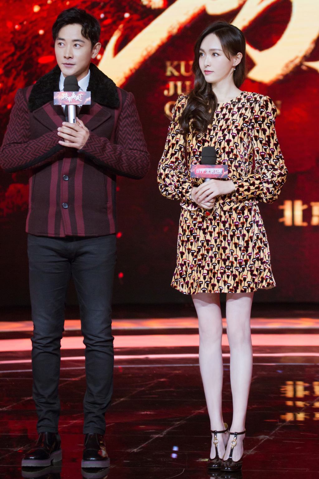 王俊凯穿高筒靴,王俊凯穿靴子