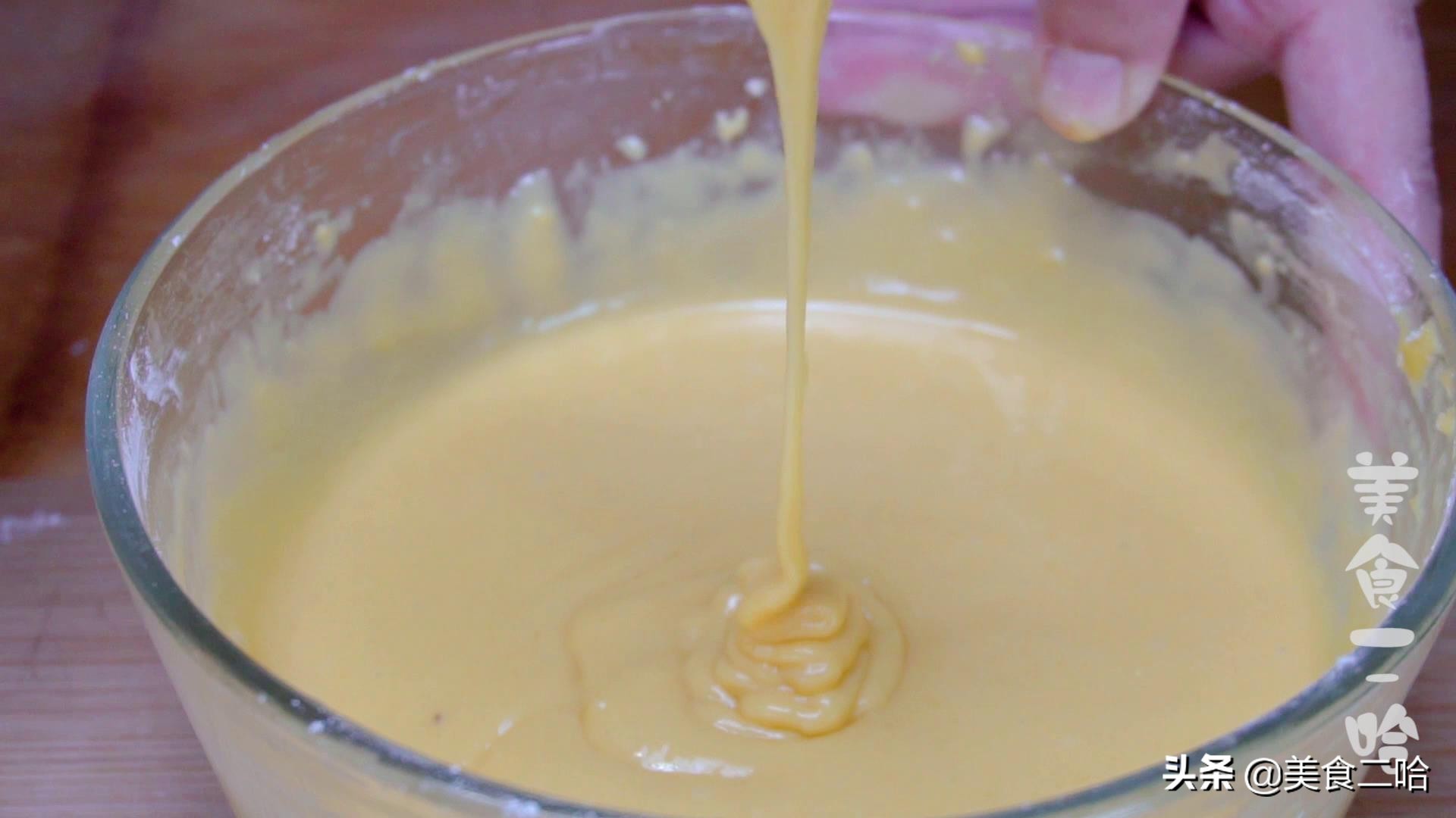 教你用电饭煲做蛋糕超级简单,做电饭煲蛋糕松软蓬松