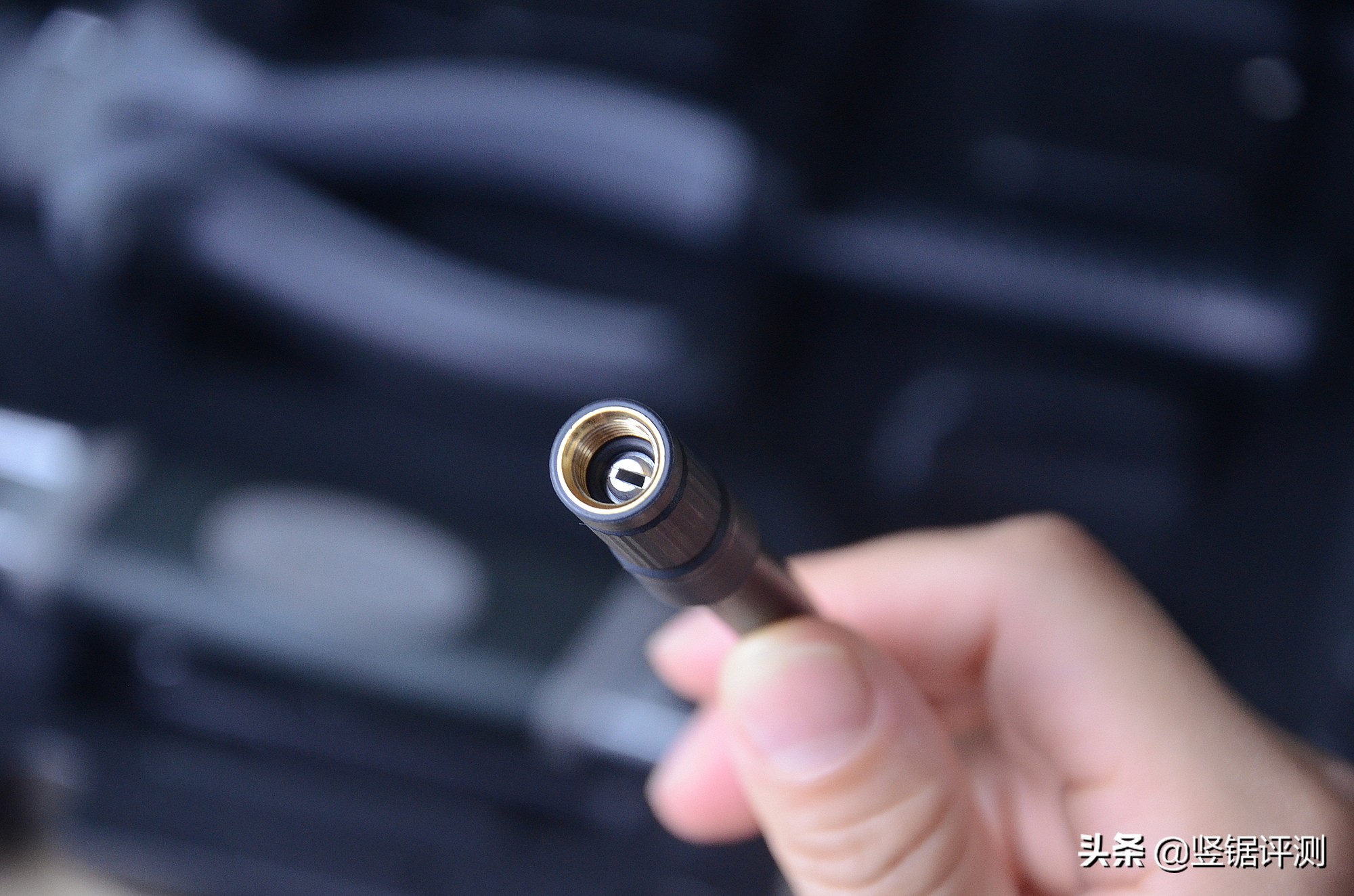 可以去修理厂给车胎充气么,去汽修店给轮胎打气多少钱