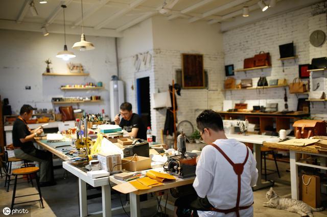 暗访全球最大假包,广州lv包包记者暗访