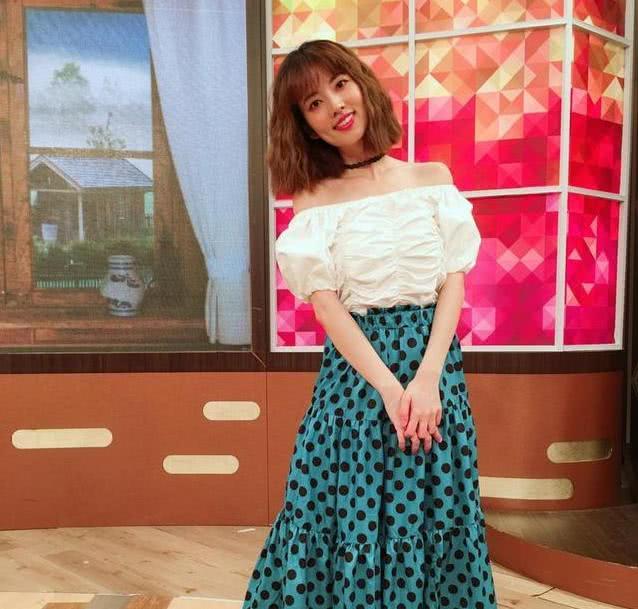 41岁女星怀孕难产,35岁女明星剖4胎