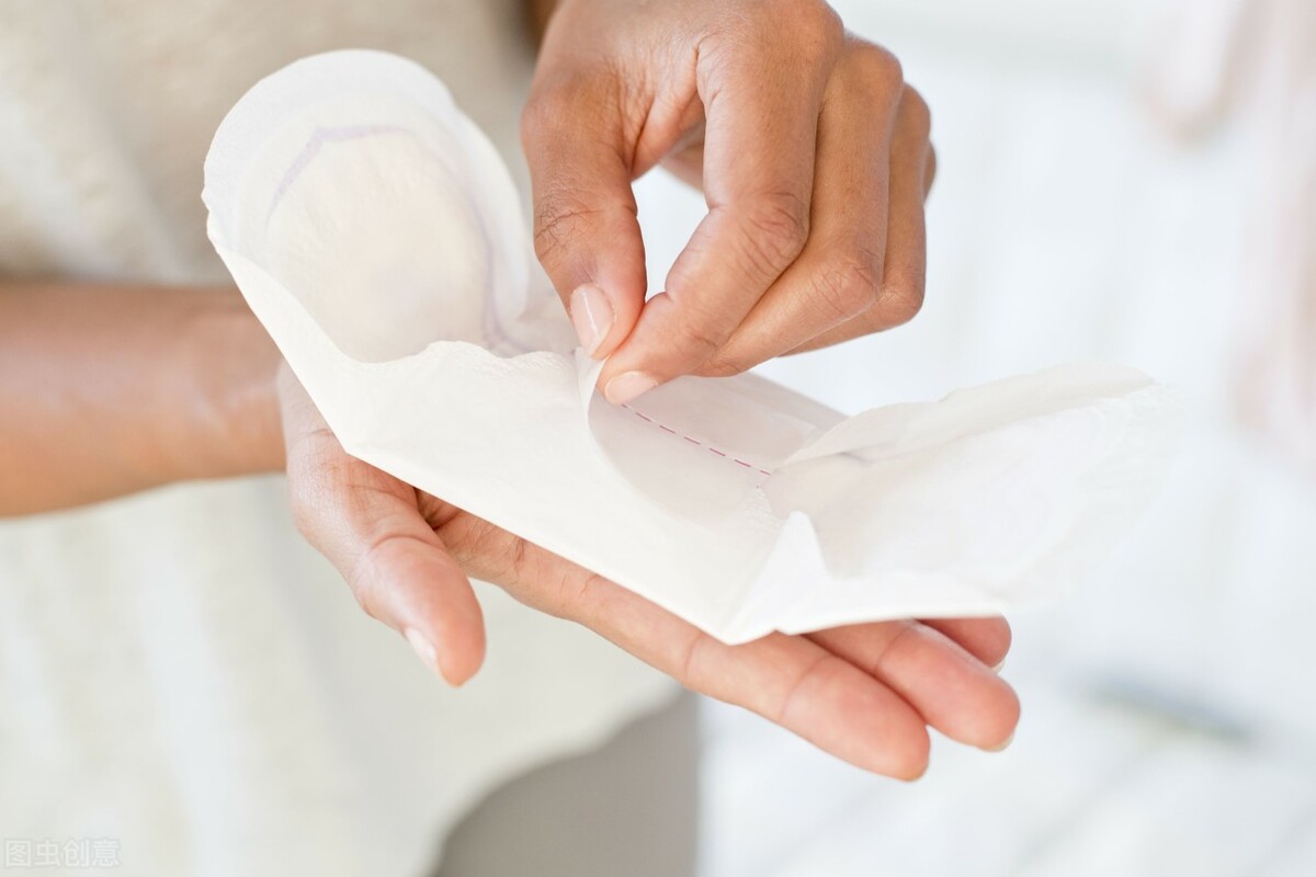 女人卫生巾多久换一次最好,女性卫生巾多久换一次最好用
