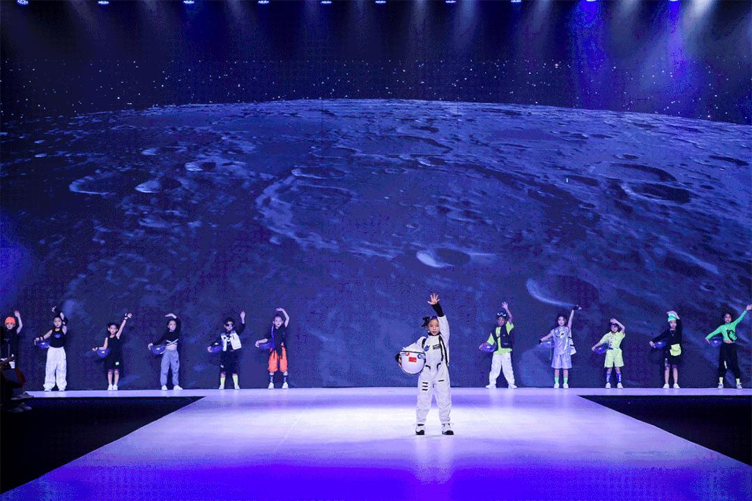 fashion时装周走秀全集,follie2017时装周