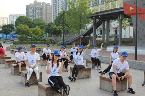 上海美都“走跑团”相约滨江活力开跑