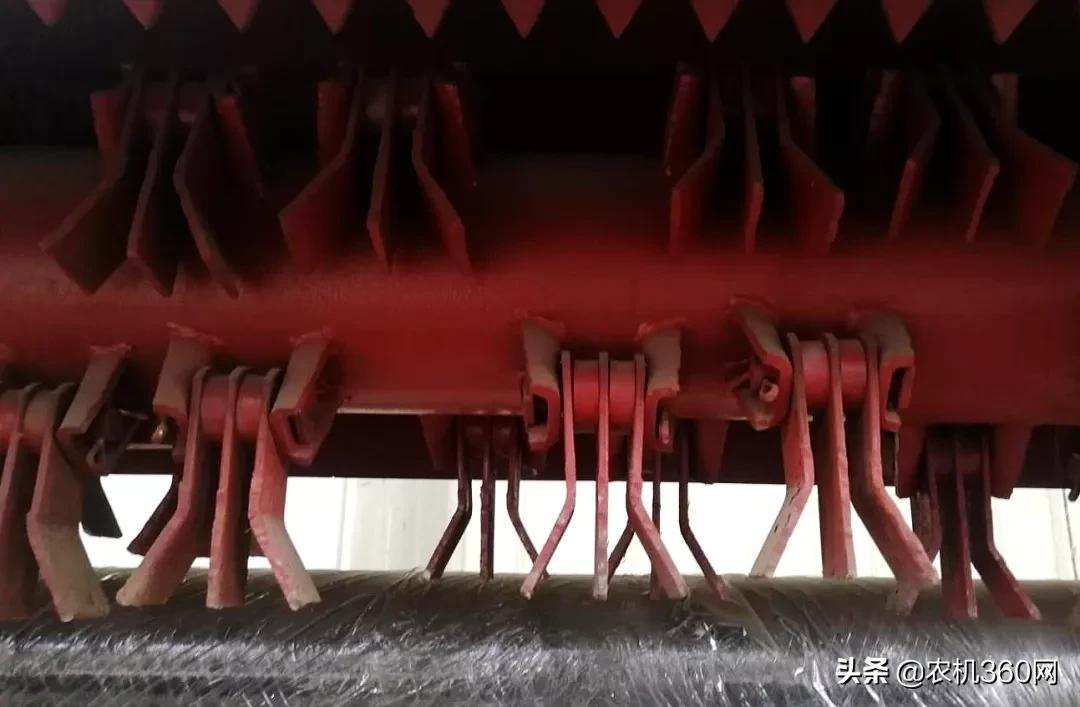 2020款东方红收割玉米机图片大全,东方红新款玉米机