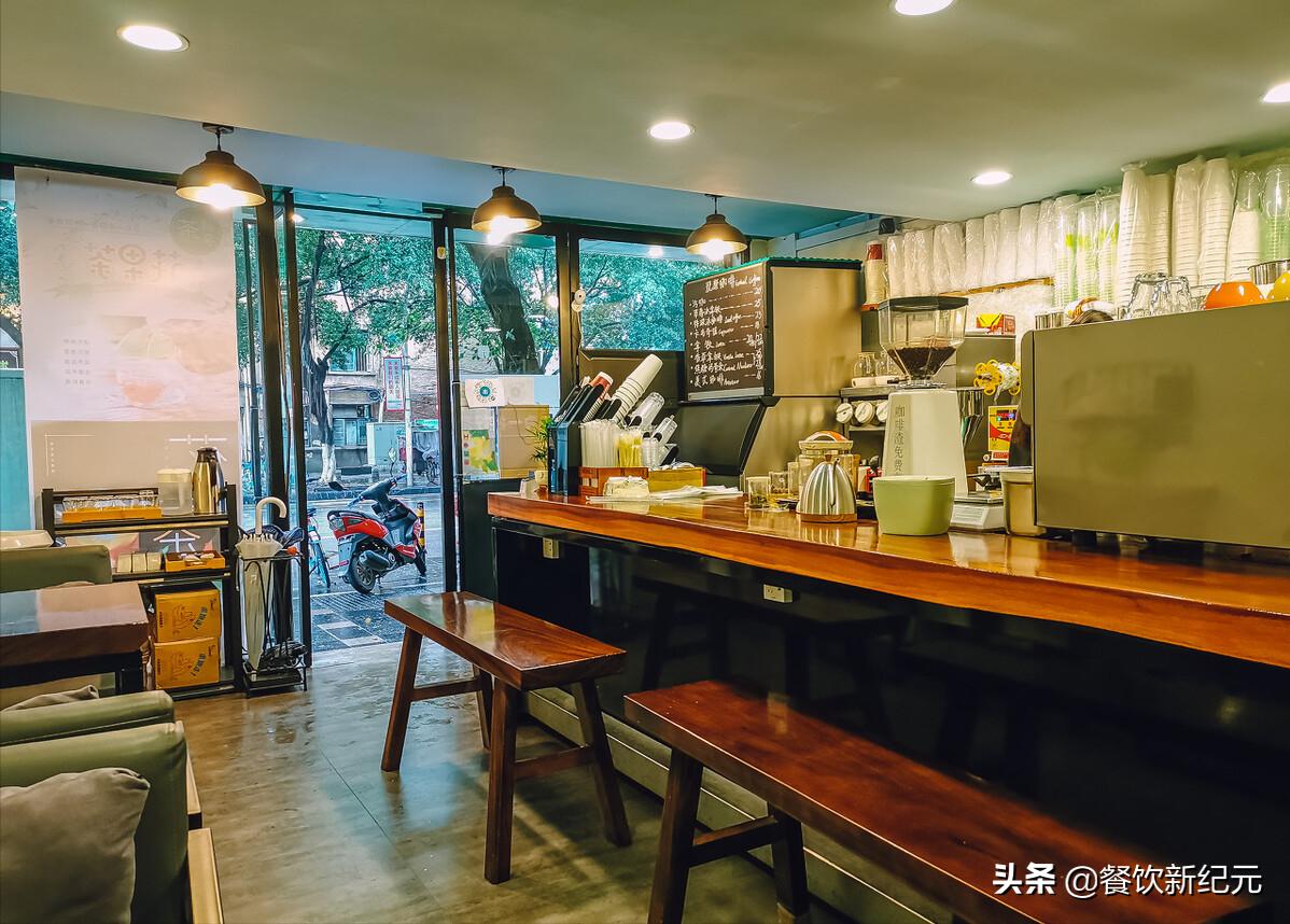 奶茶加盟的十大坑是什么,不交加盟费卖加盟店产品违法吗