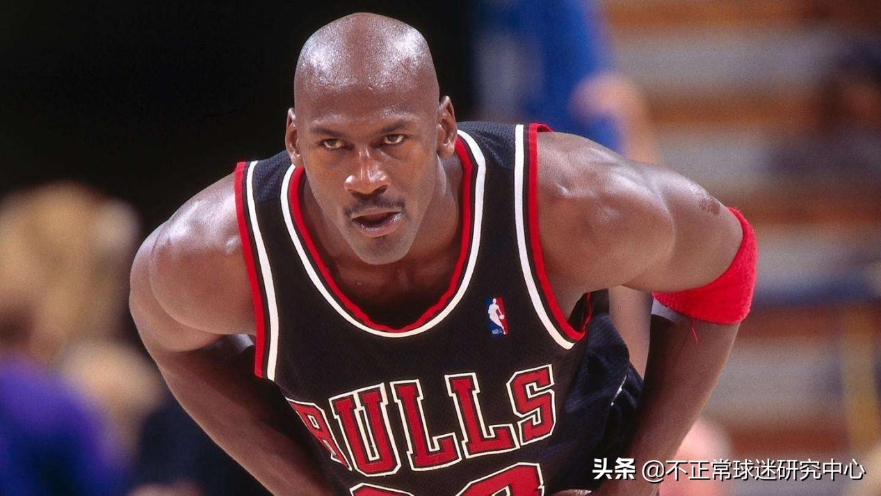 单赛季场均2抢断2盖帽,单赛季盖帽200+抢断200+