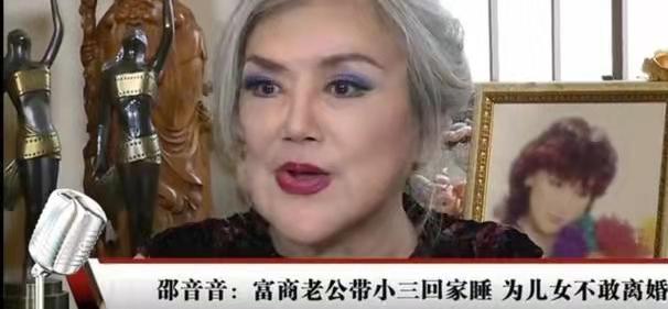 10位被整形毁掉的女星,被整容毁掉的女明星