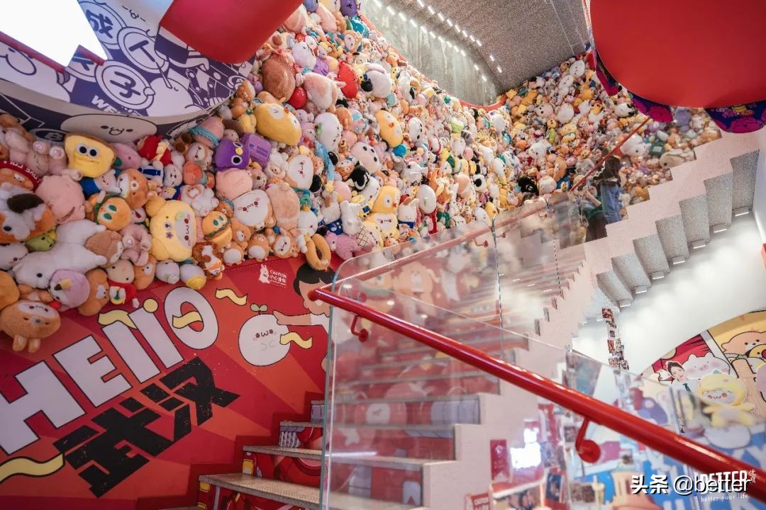 逛完玩具店,逛了一圈儿童玩具市场