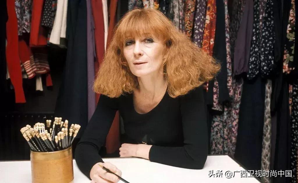 2019秋季新款时尚针织衫大爆发 (2020年春夏流行短小精悍的针织衫)