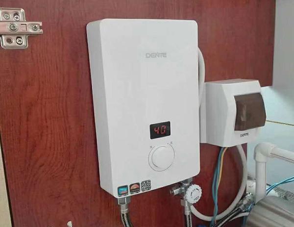 冬天厨房洗菜用水冷怎么办,厨房冬天洗碗怎样制热水