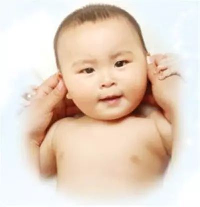 如何给小婴儿做抚触,怎样给婴儿抚触按摩