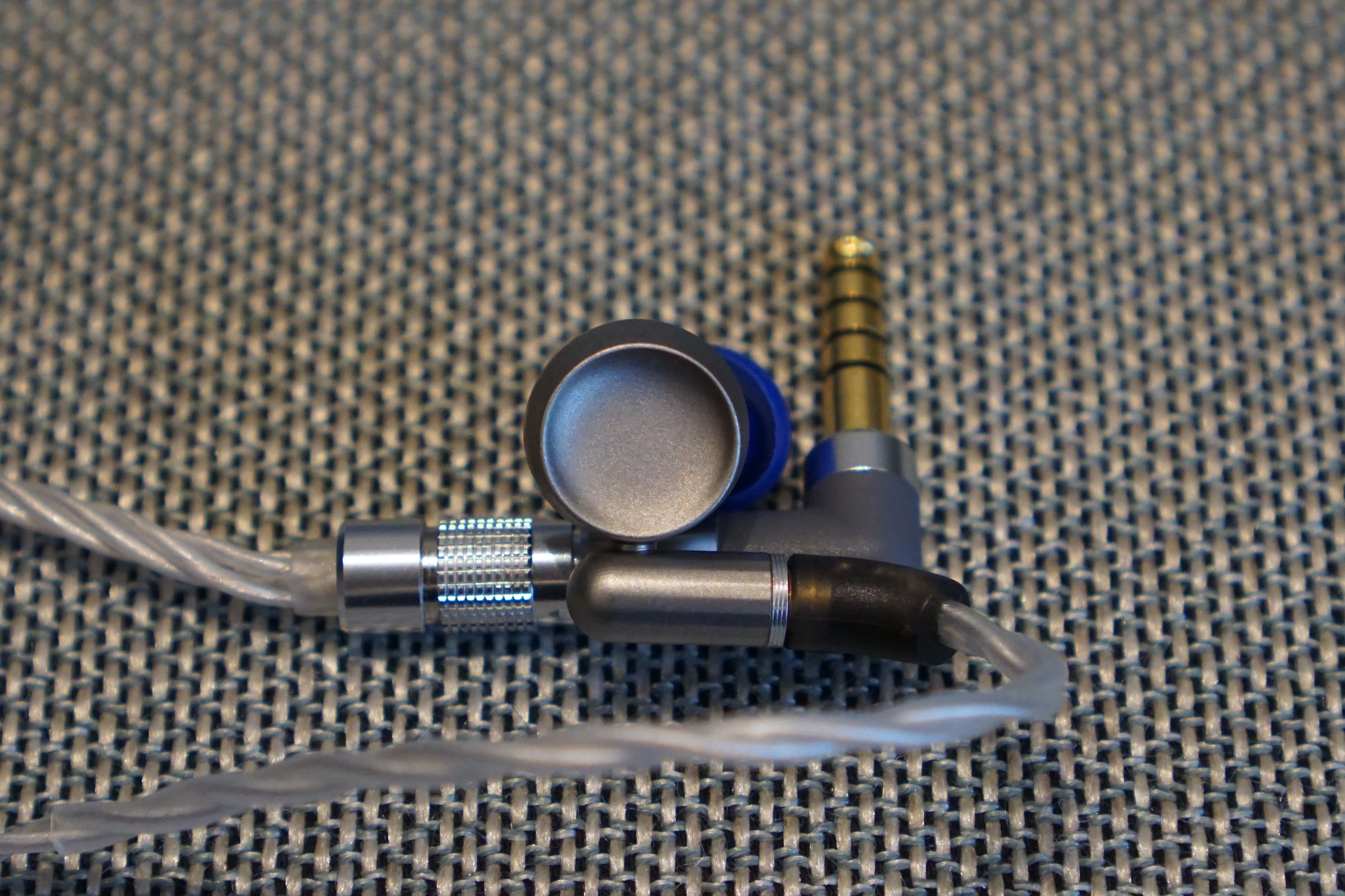 【耳边评测】国产未来在何方：从达音科LUNA玥聊起