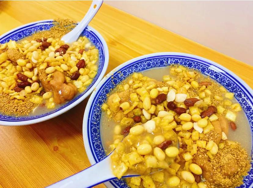 国内专坑游客的8条美食街,国内专坑游客的10条美食街