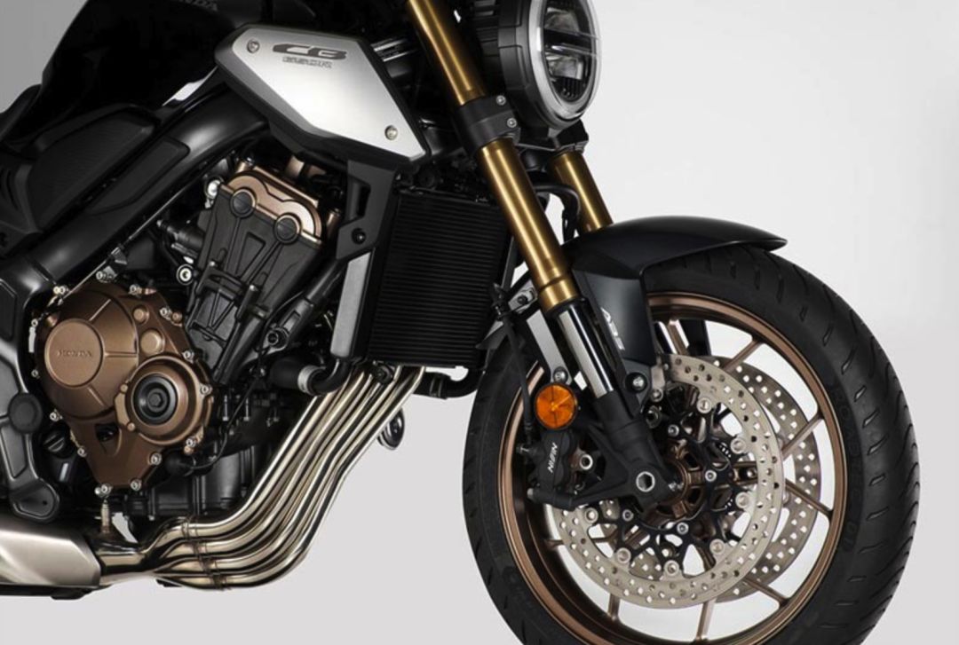 10款本田cbr650r二手价格,本田cb650r和cbr650r哪个更适合长途