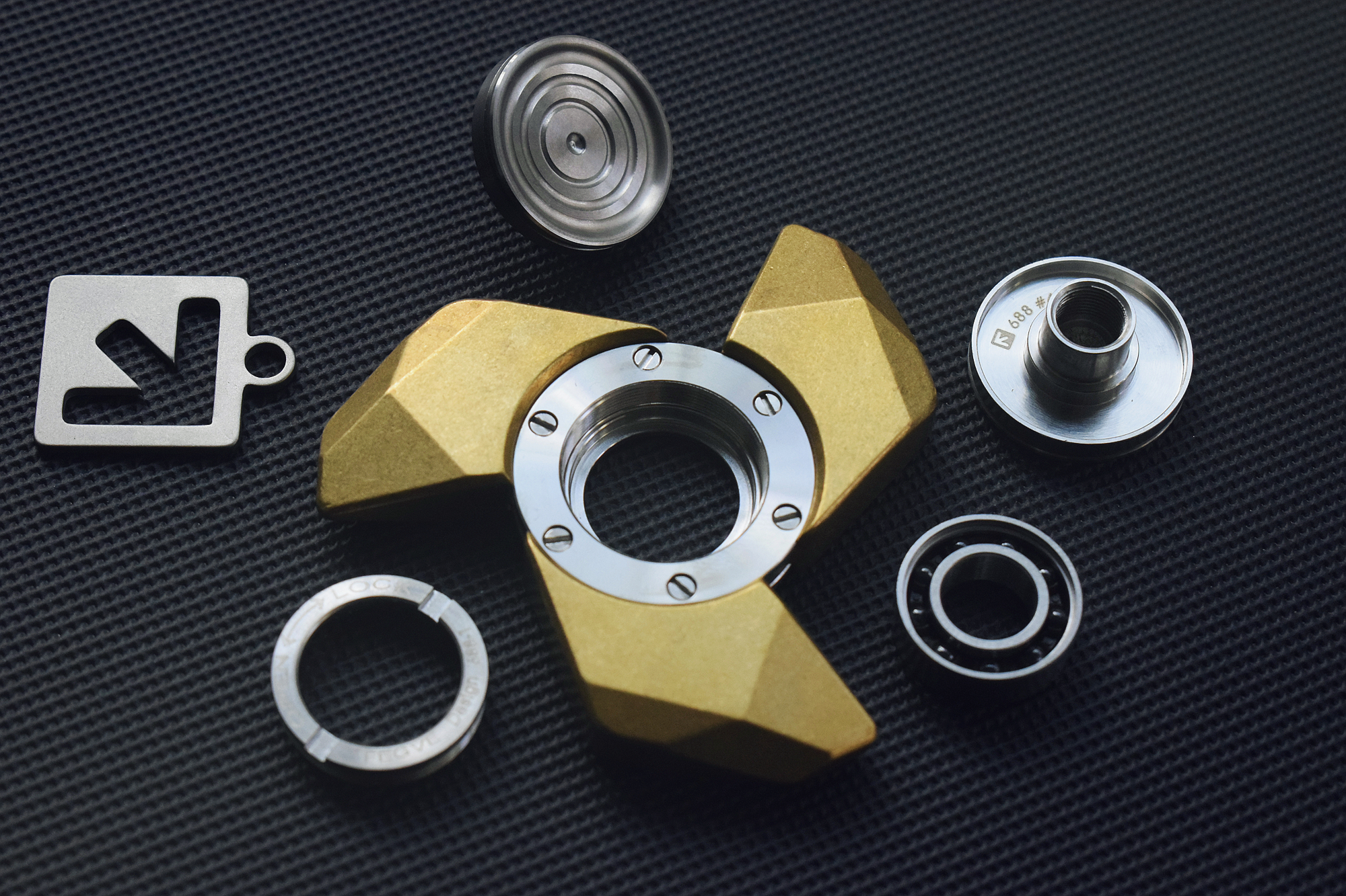 潮玩推荐指尖陀螺,全球公认的几款指尖陀螺大盘点