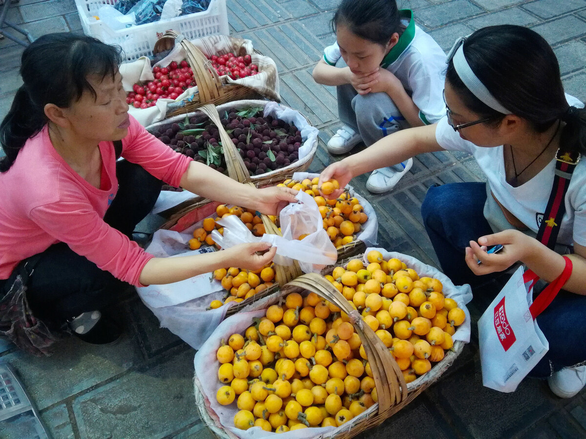 这4种水果多吃多汁营养,冬季多吃这些应季水果