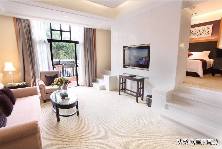 佛山三水又一加州风情温泉酒店，阳台直通泳池，网友：玩到不想走