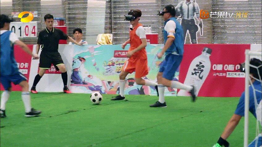 元气满满的哥哥杨洋魔性动作,元气满满的哥哥杨洋空中一字马